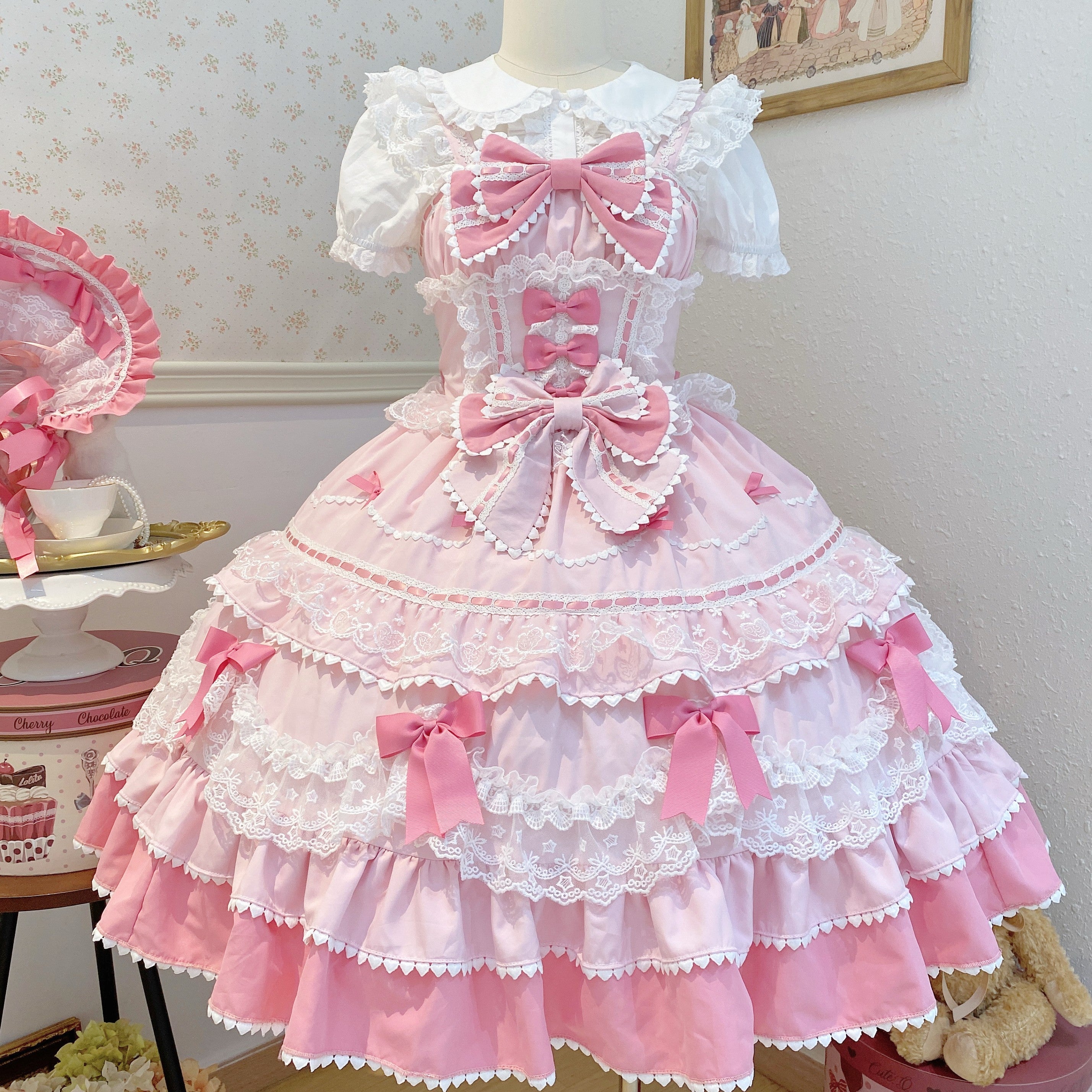 Hime Lolita Pink Cake Dress with Bow Layer Lace Trimmed Dress for Tea Party