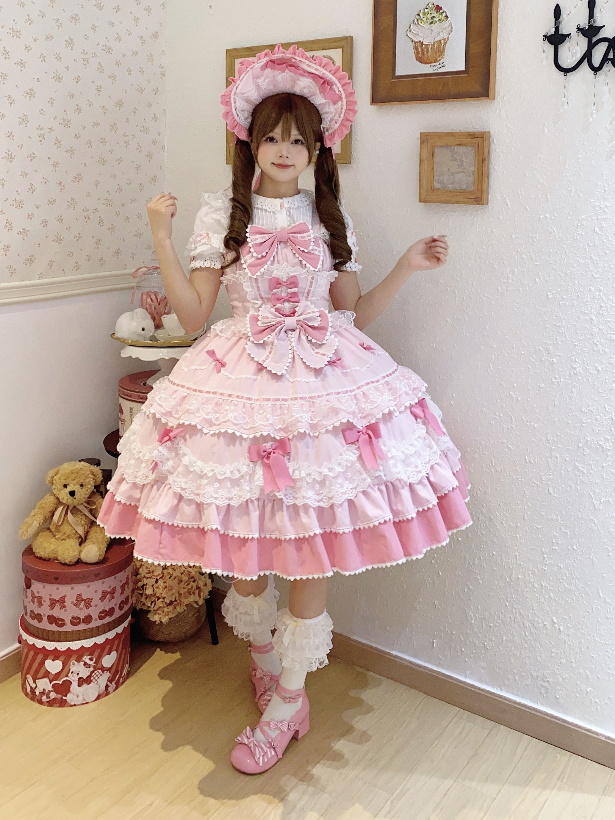 Hime Lolita Pink Cake Dress with Bow Layer Lace Trimmed Dress for Tea Party