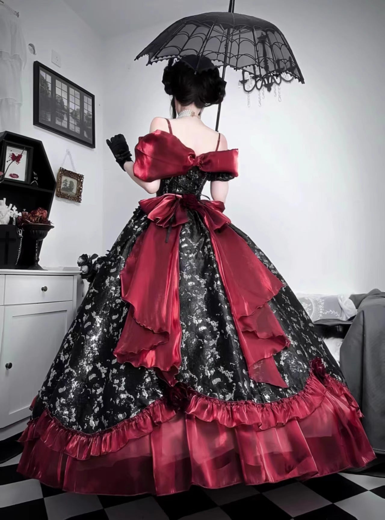 Gothic Lolita Ball Gown Prom Evening Dress Black Red Off Shoulder Ruffles for Party
