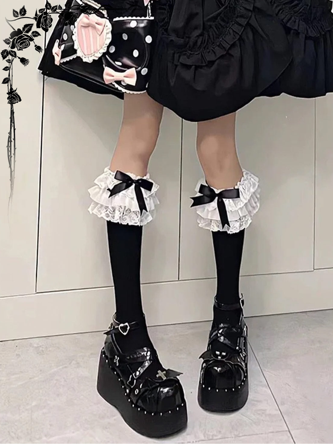Lolita Accessories Sweet Ruffles Stockings with Bow Lace Bow Calf Socks